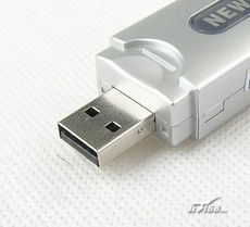 紐曼手機電池通訊王 紅外功能加持，超強續航的通訊利器